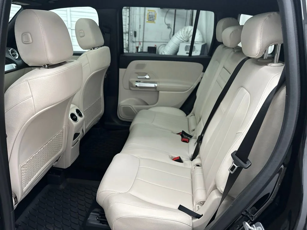 New 2026 Black Mercedes-Benz GLB 250 image 22
