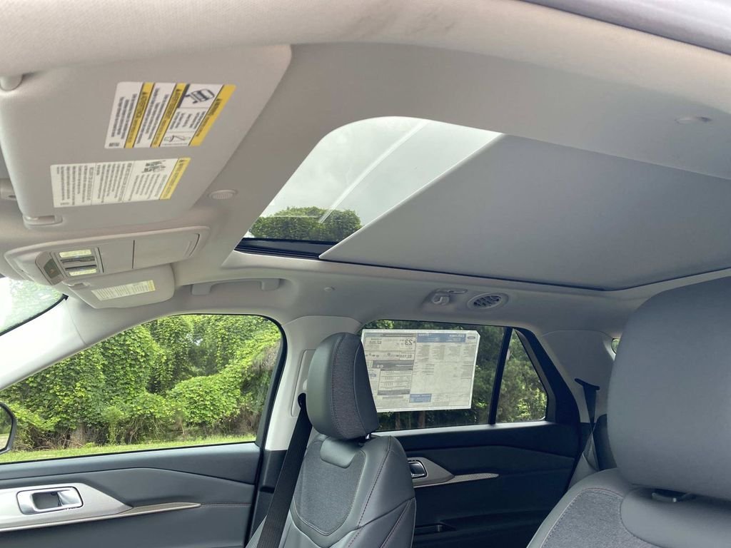 New 2026 Carbonized Gray Metallic Ford Active image 14