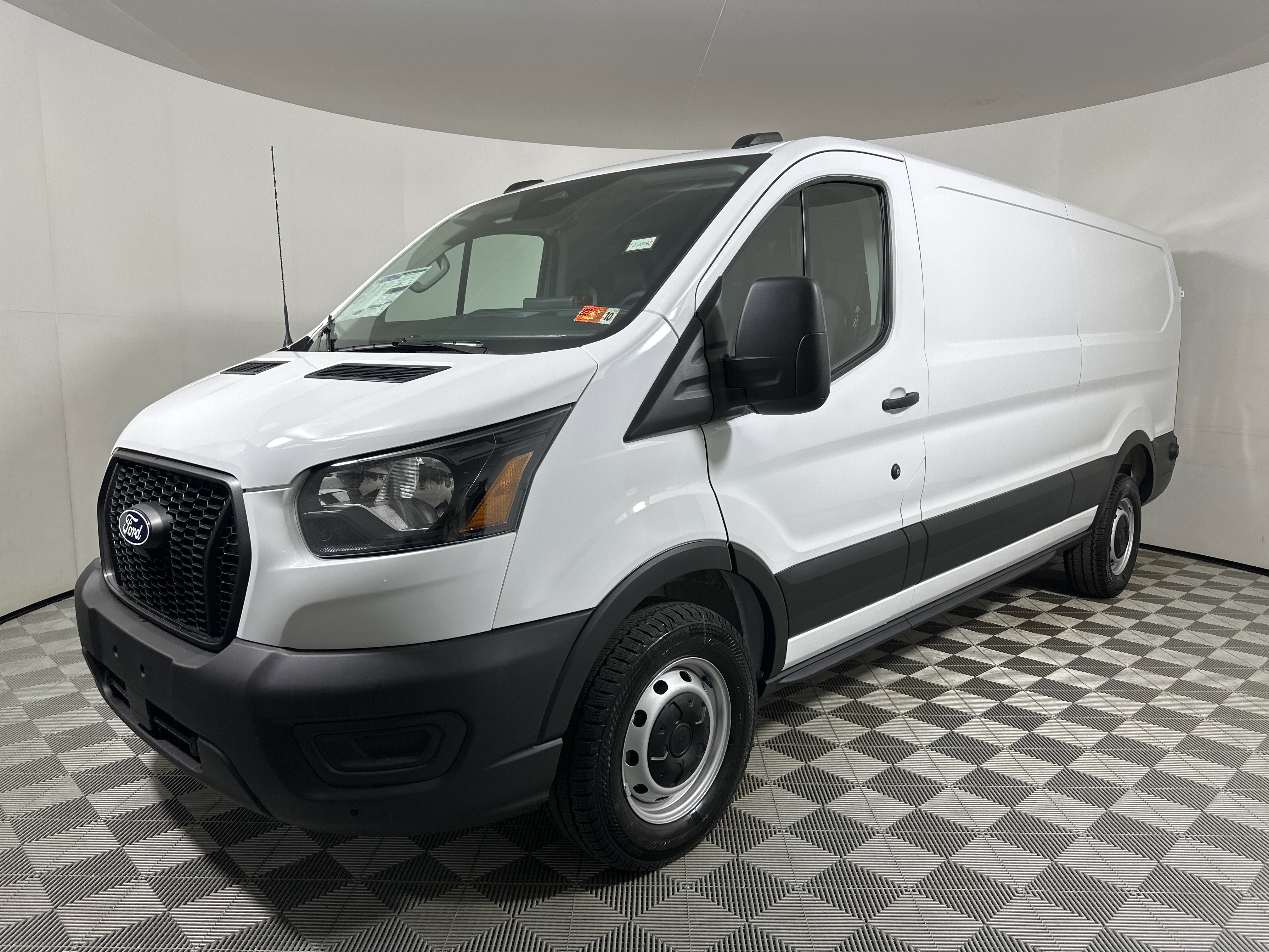 New 2026 OXFORD WHITE Ford  image 3