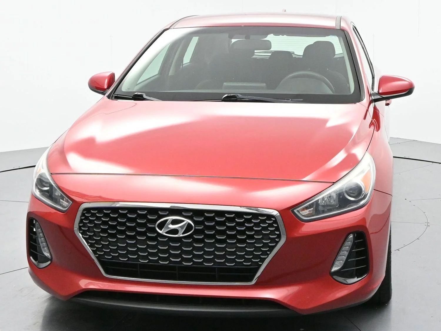 Used 2019 Scarlet Red Pearl Hyundai Auto image 2