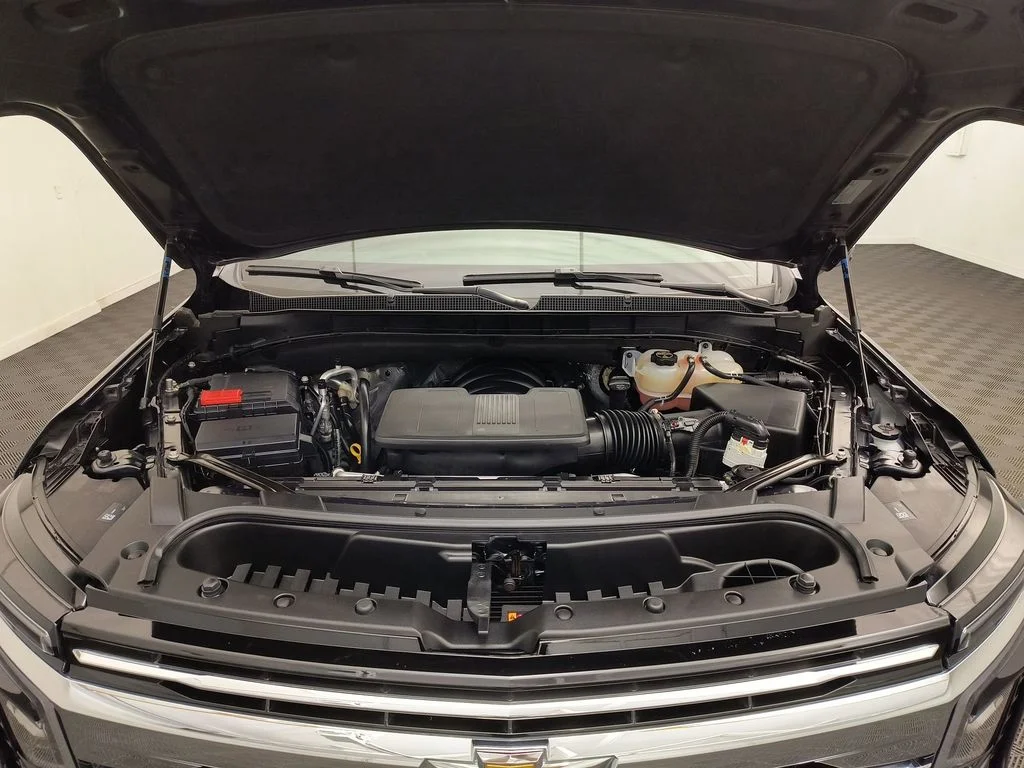 Used 2025 Dark Ash Metallic Chevrolet Premier image 32