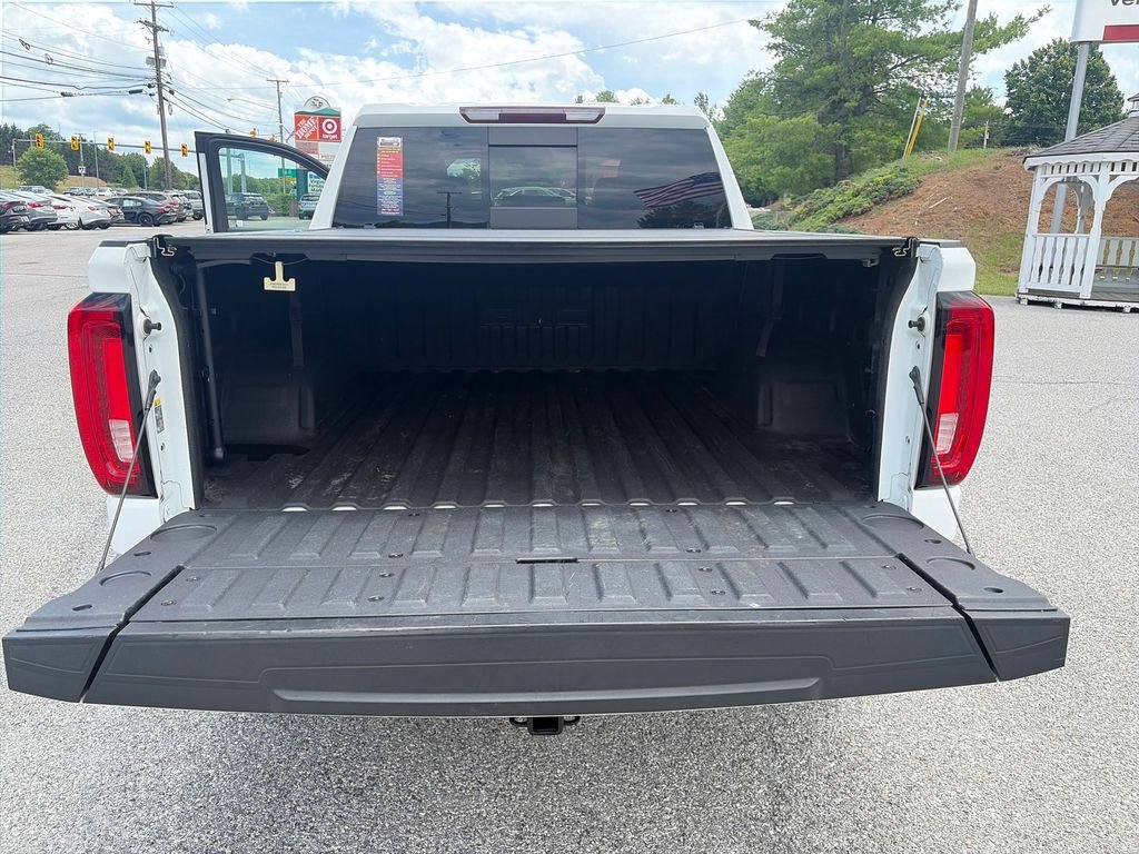 Used 2019 White GMC SLT image 23