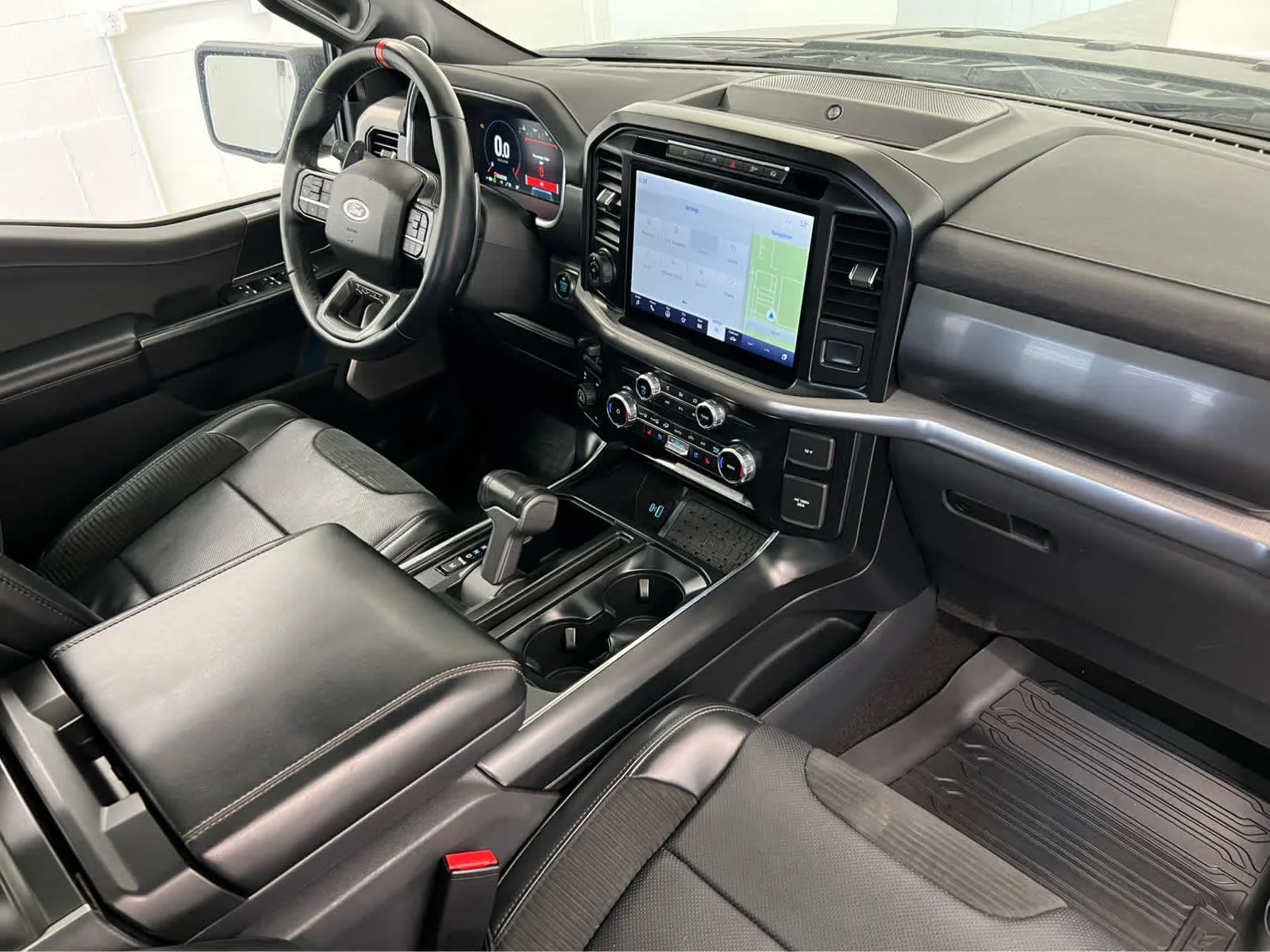 2023 Ford F-150 Raptor - Photo 31