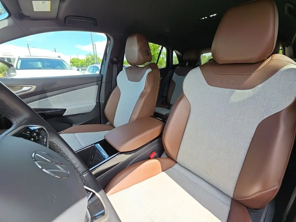 Certified Used 2023  Volkswagen Pro image 12
