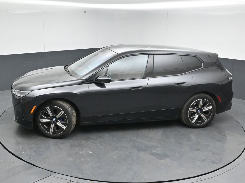 2023 BMW IX - Image 49