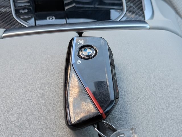 Used 2026 Blue BMW M60i image 36