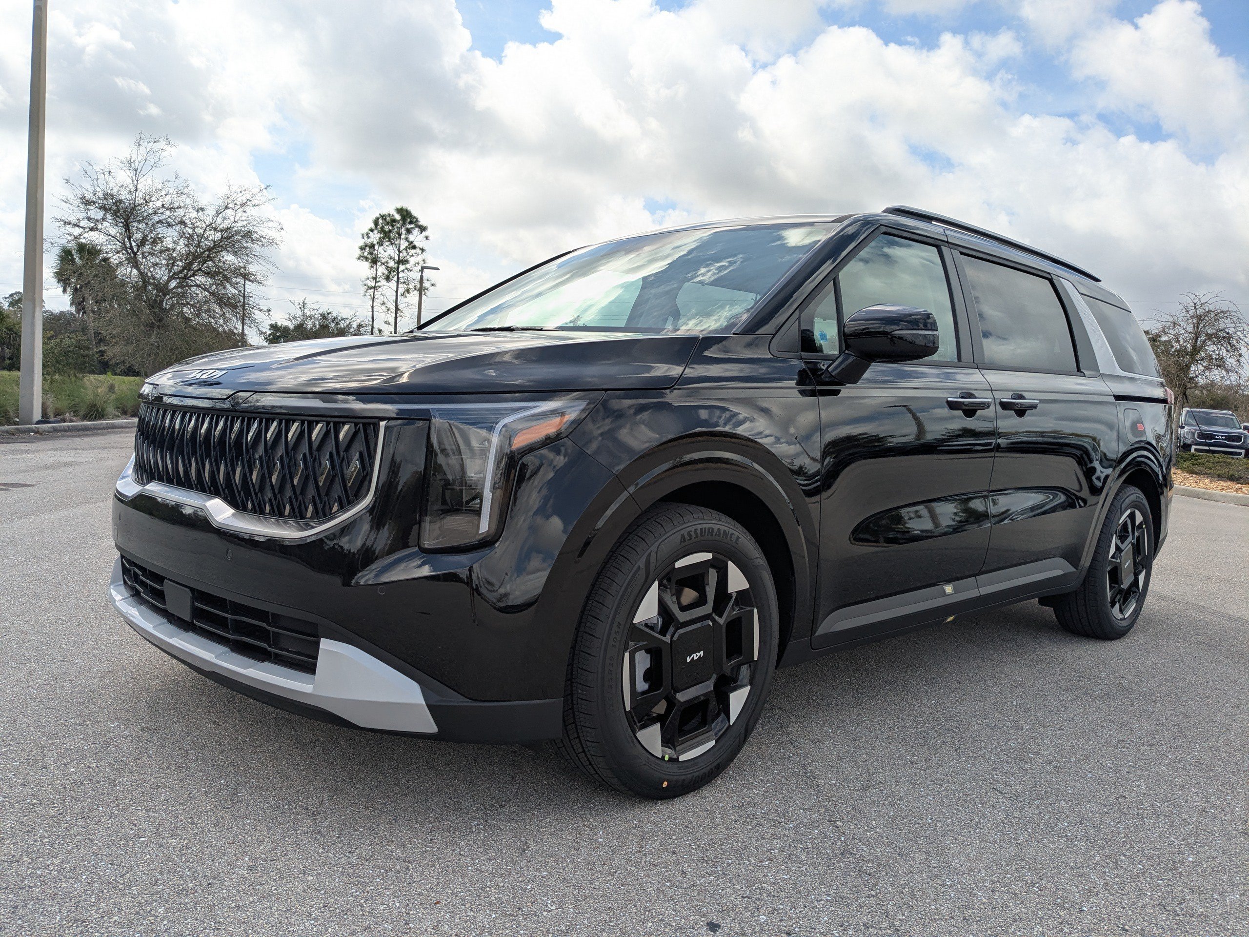 New 2026 Aurora Black Pearl Kia EX image 9