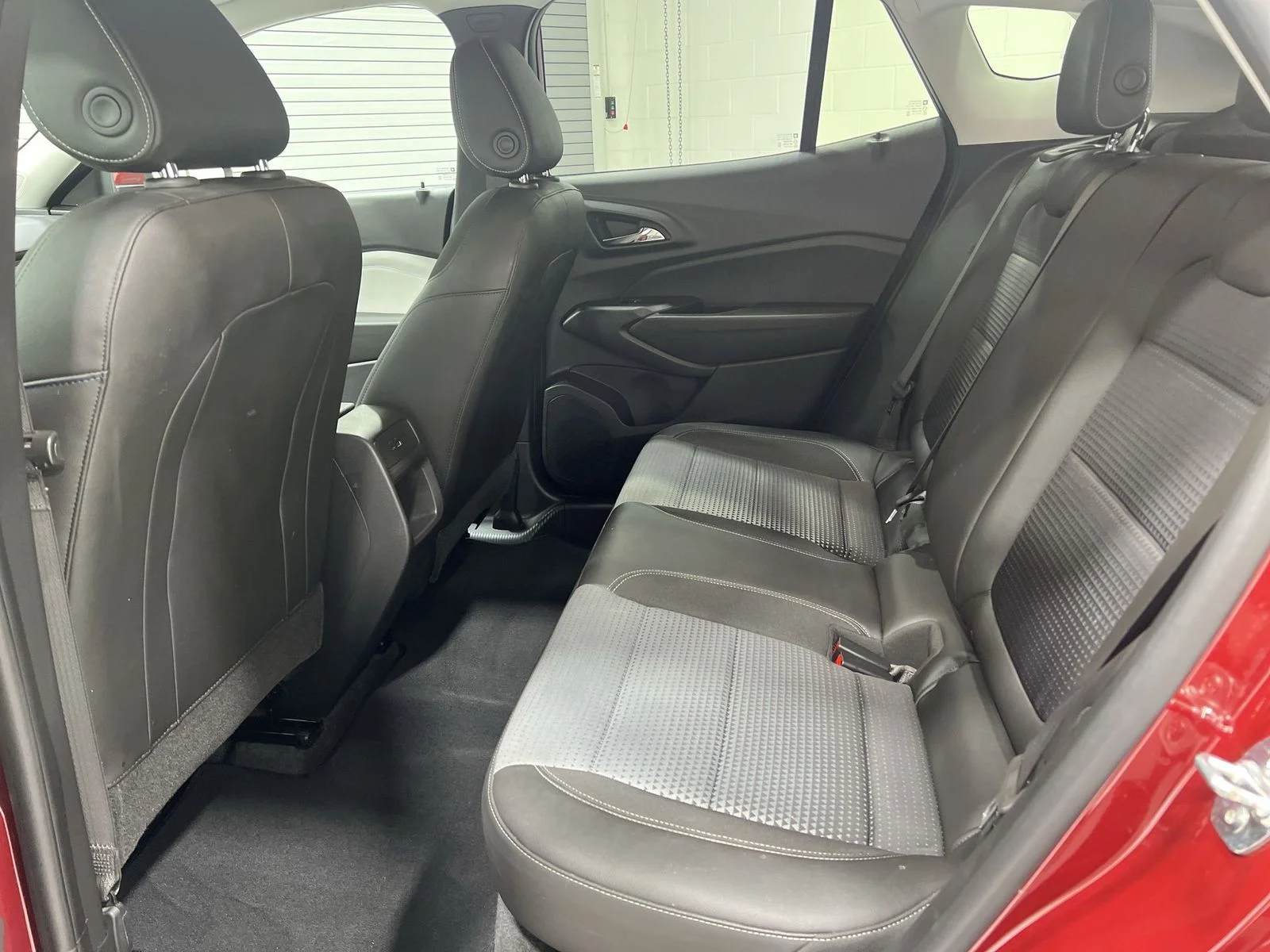 2025 Chevrolet Trax LT - Photo 21