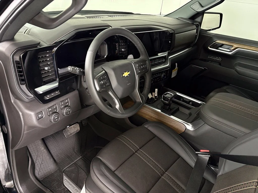 New 2026 Black Chevrolet High Country image 20