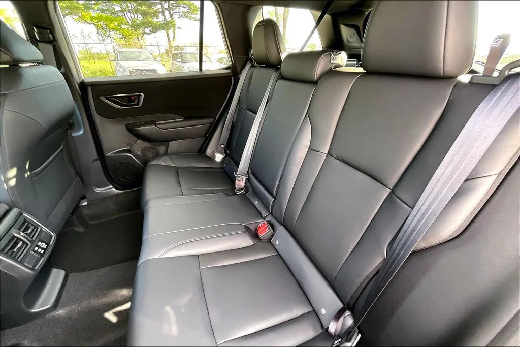 New 2026 ICE SILVER METALLIC Subaru Premium image 10