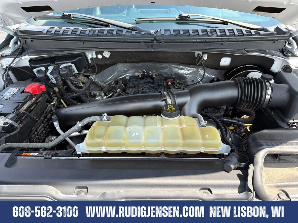 Used 2021 White Ford XLT image 22