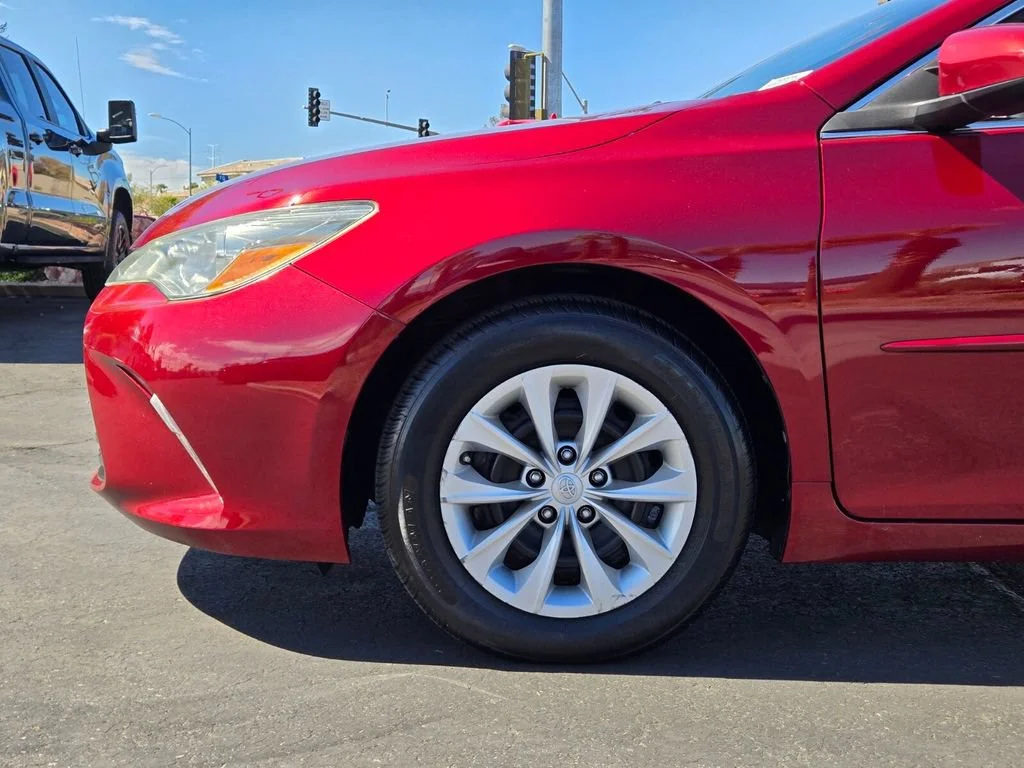 Used 2016 Ruby Flare Pearl Toyota XLE image 9