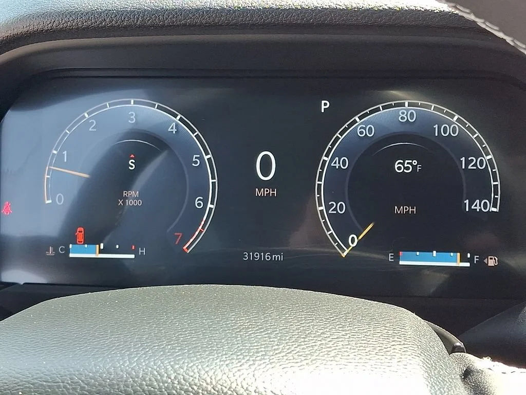 Used 2023 Diamond Black Crystal Pearlcoat Jeep Laredo image 26