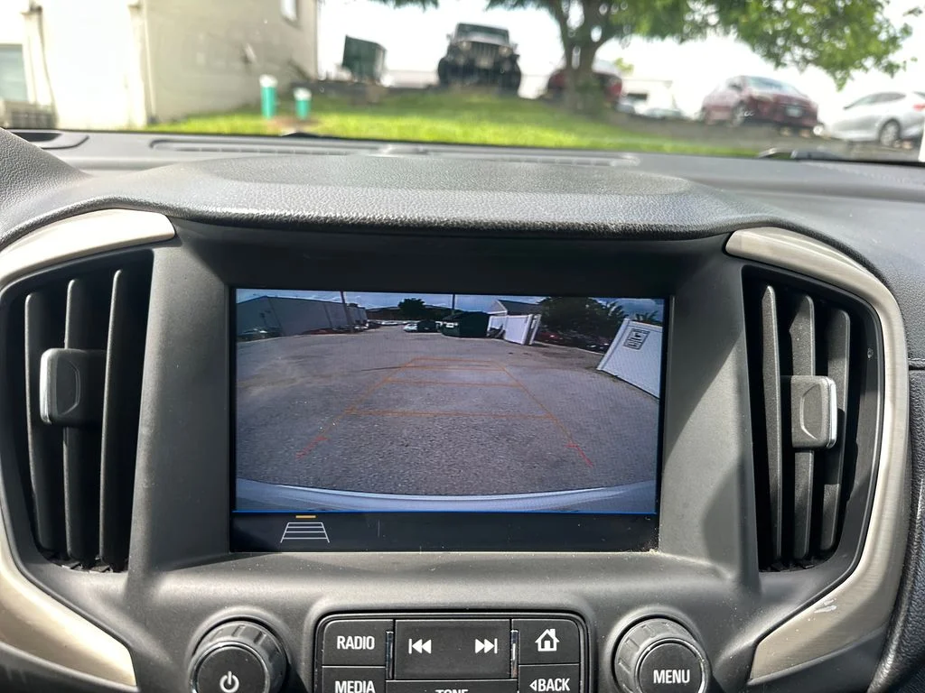 Used 2018 White GMC Denali image 15