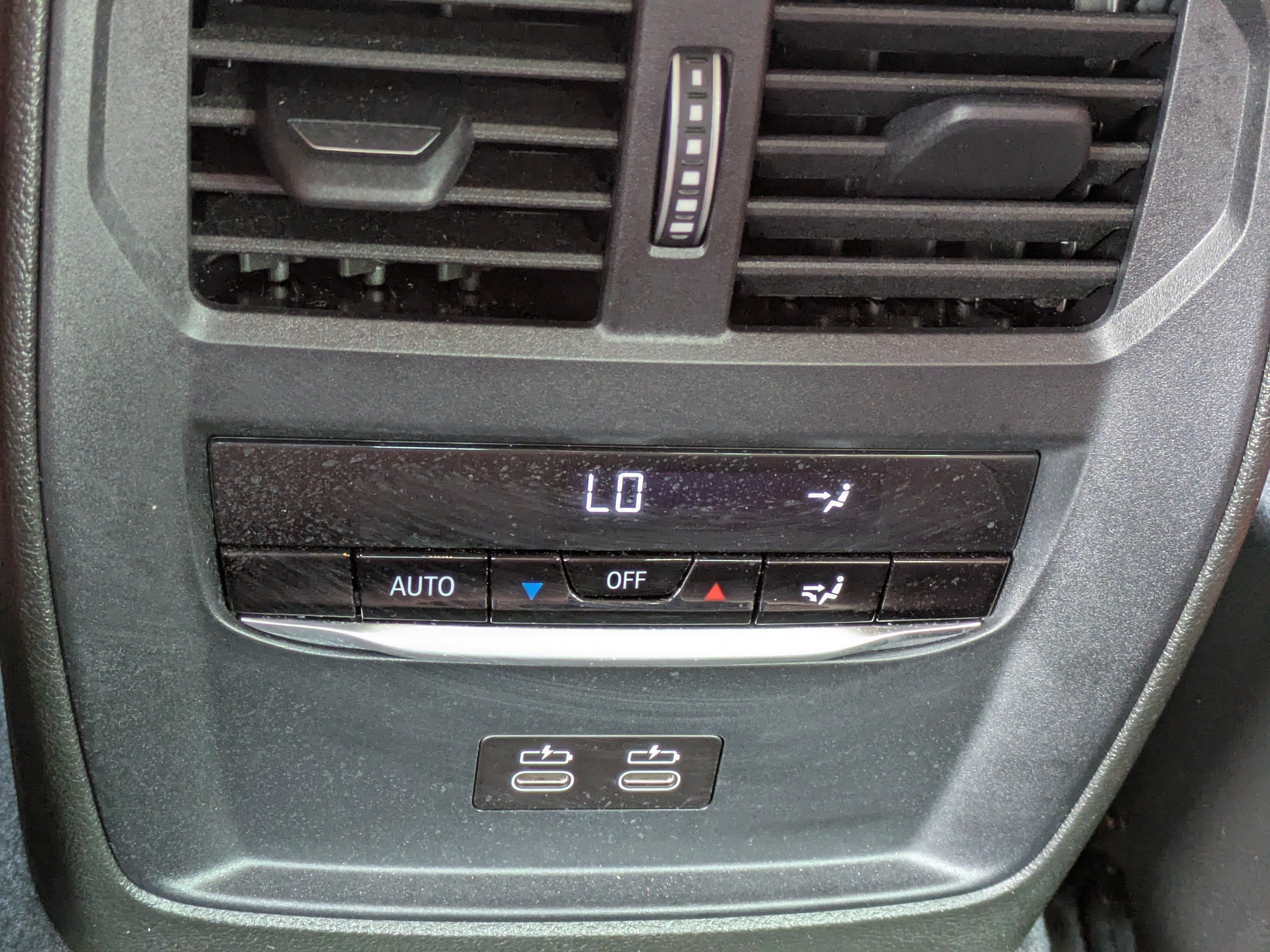 2023 BMW 3 Series 330i - Photo 18