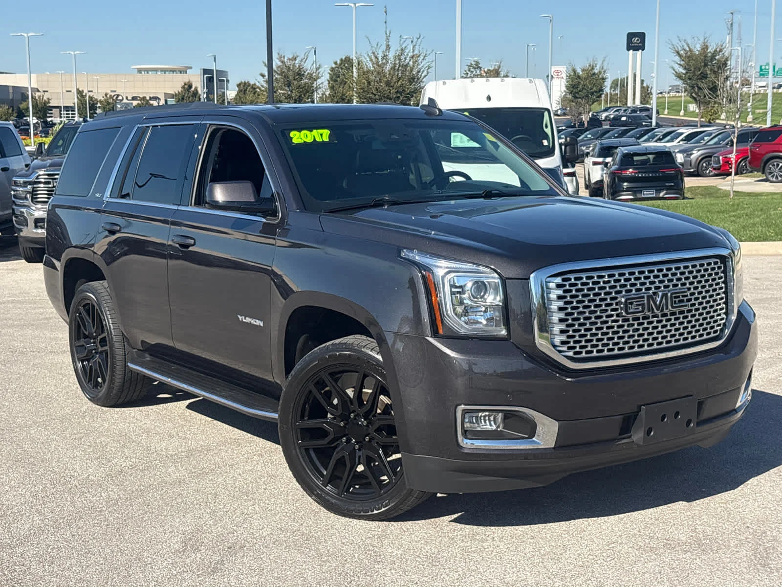 Used 2017 GMC Yukon SLT with VIN 1GKS2BKC8HR351756 for sale in Kansas City