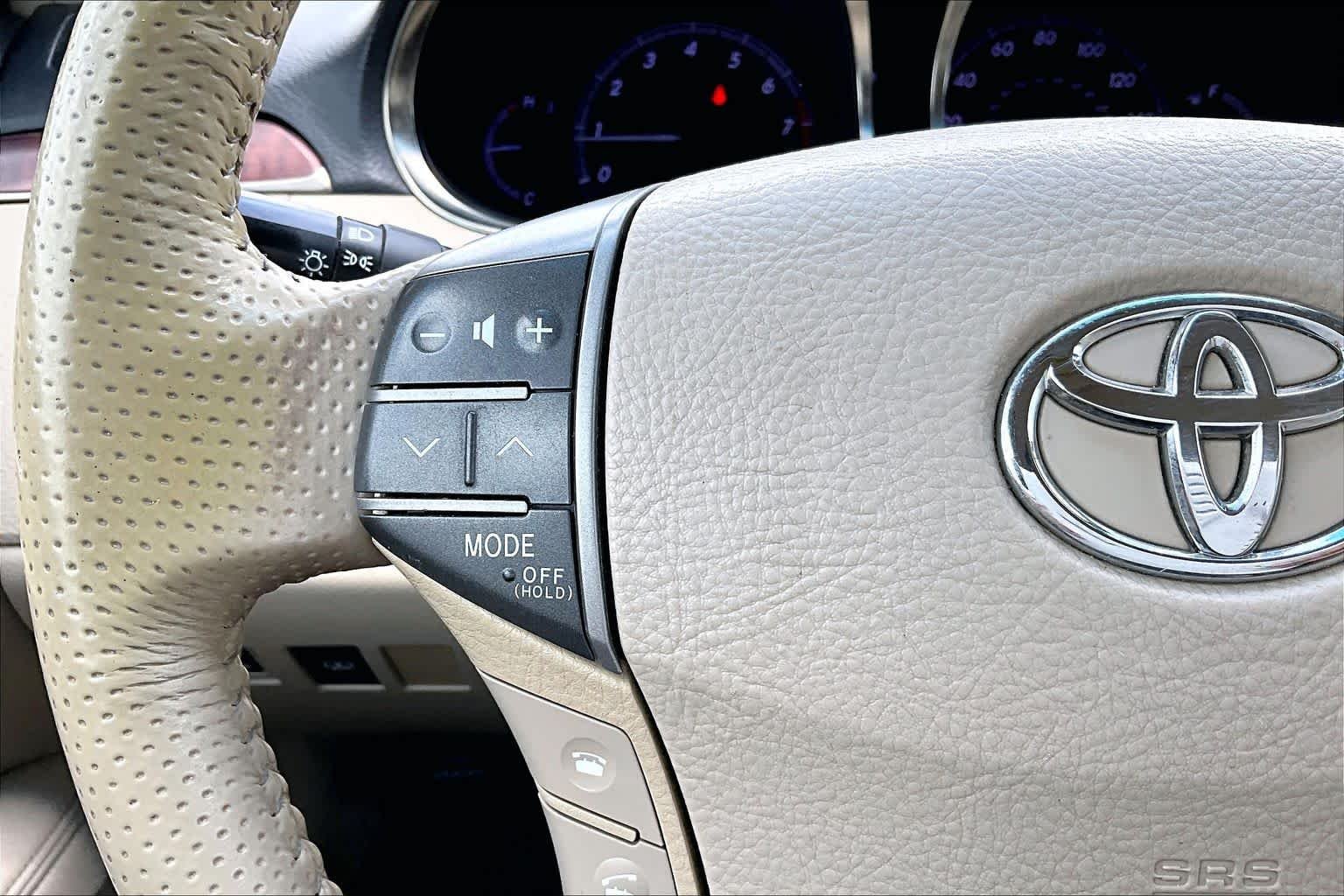 Used 2012 Blizzard Pearl Toyota Limited image 24