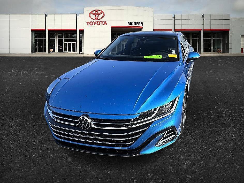 Used 2023 Blue Metallic Volkswagen SEL R-Line image 5