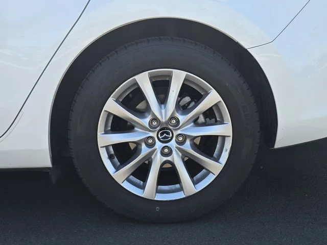 Used 2014 Snowflake White Pearl Mica Mazda i Sport image 20
