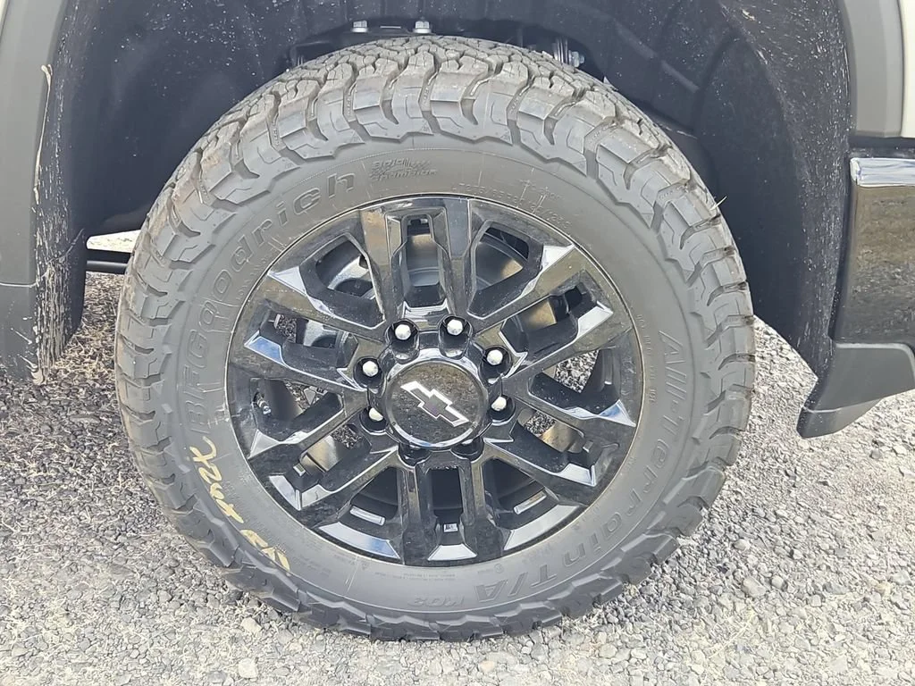New 2026 Sterling Gray Metallic Chevrolet LTZ image 30
