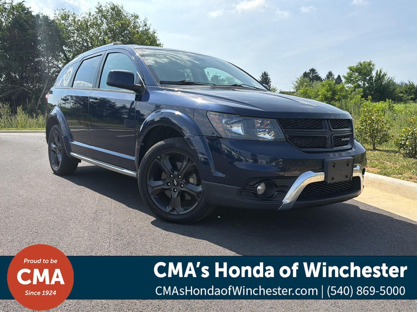 Used 2019 Contusion Blue Pearlcoat Dodge Crossroad image 1