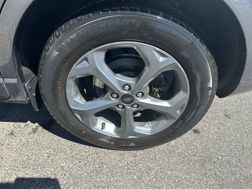 Certified Used 2023 Gray Metallic Ford ST-Line image 4