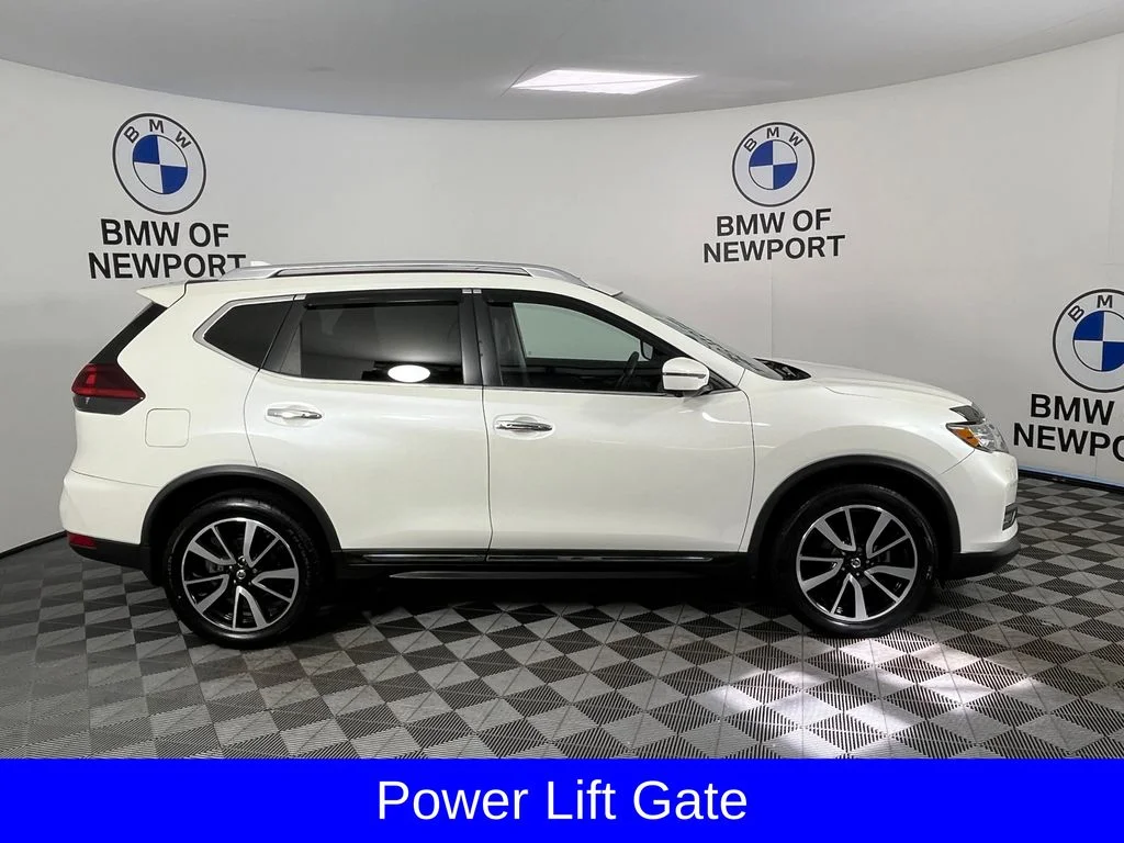 Used 2020 White Nissan SL image 8