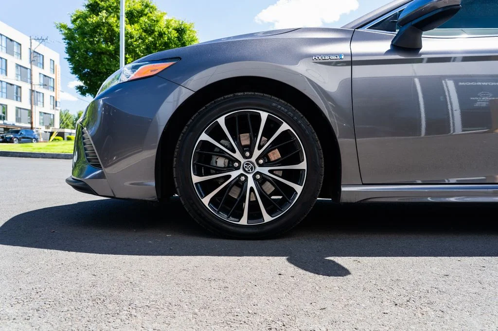 Used 2020 Gray Toyota SE image 7