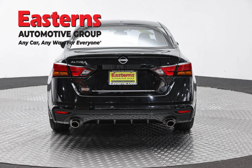 Used 2025 Black Nissan 2.5 SV image 6