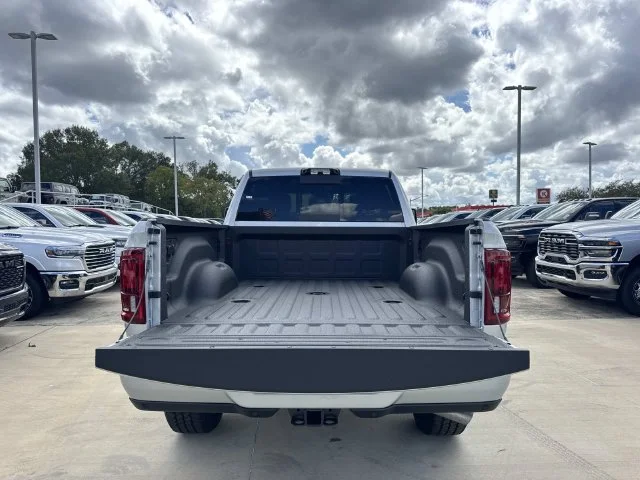 New 2027 Silver-Zynith Exterior Paint RAM Laramie image 28