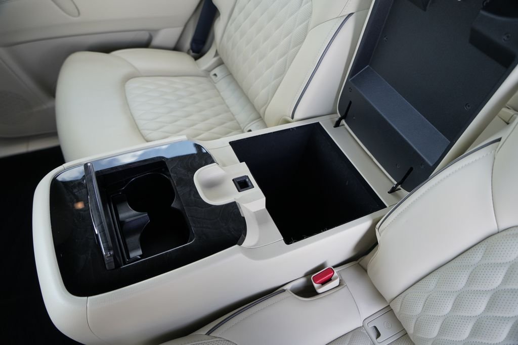 Used 2024 Black INFINITI Sensory image 28