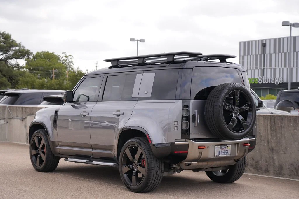 Used 2023 Gray Land Rover X image 6