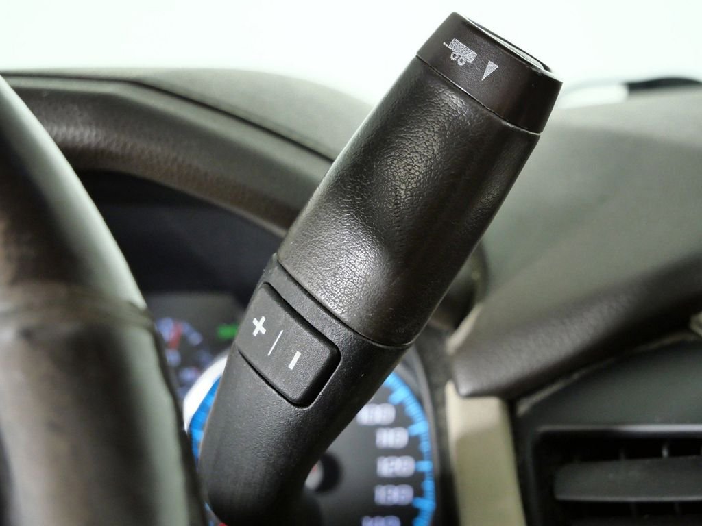 Used 2018 White GMC Denali image 47