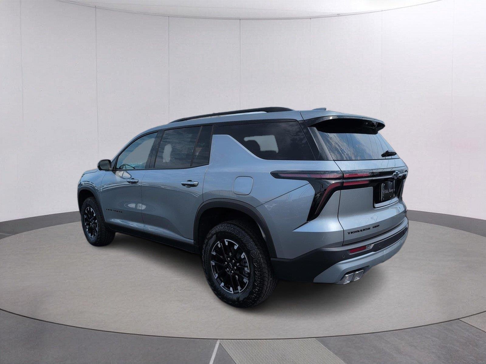 New 2026 Sterling Gray Metallic Chevrolet Z71 image 5