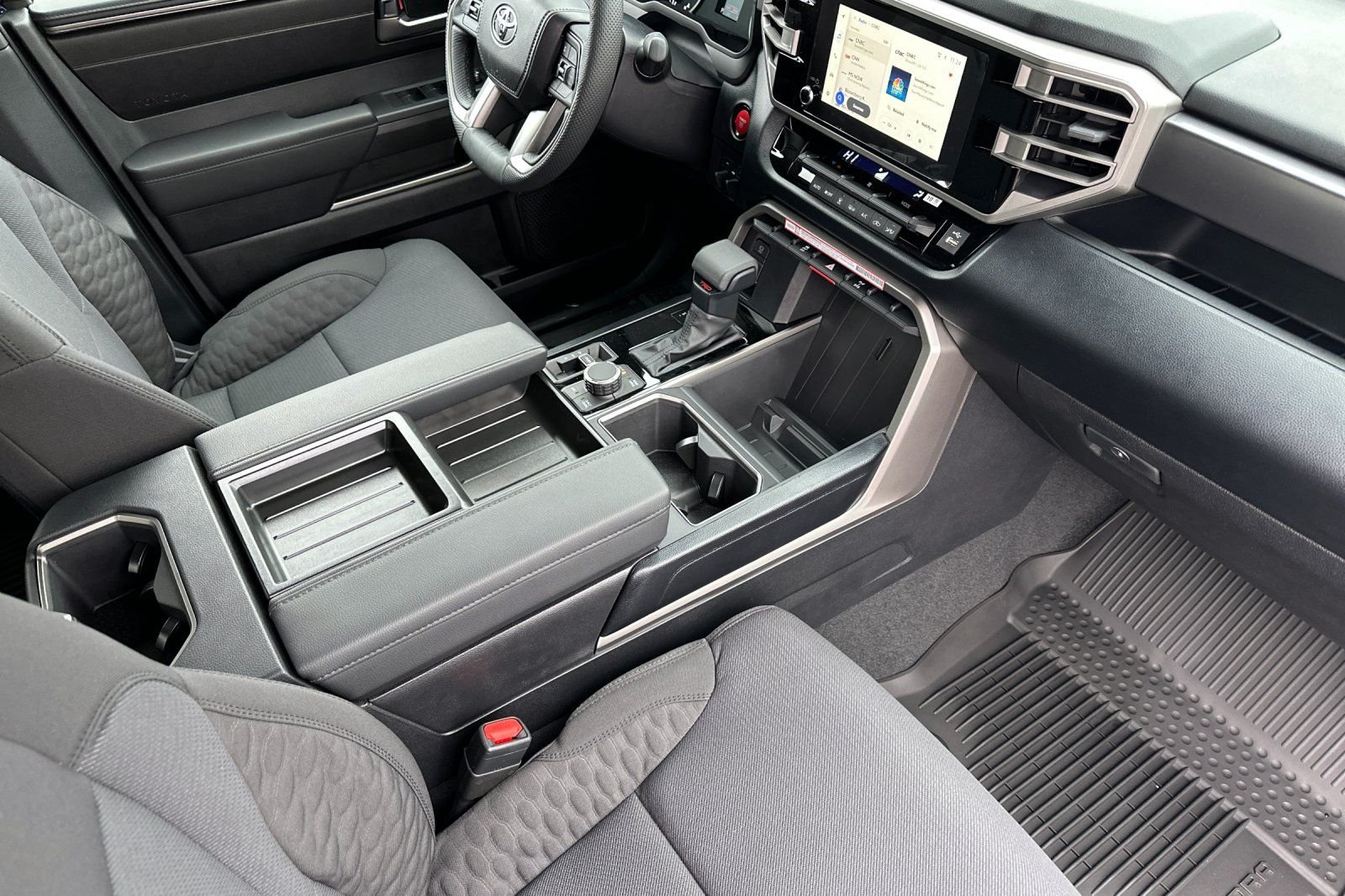 2026 Toyota Tundra SR5 - Photo 16