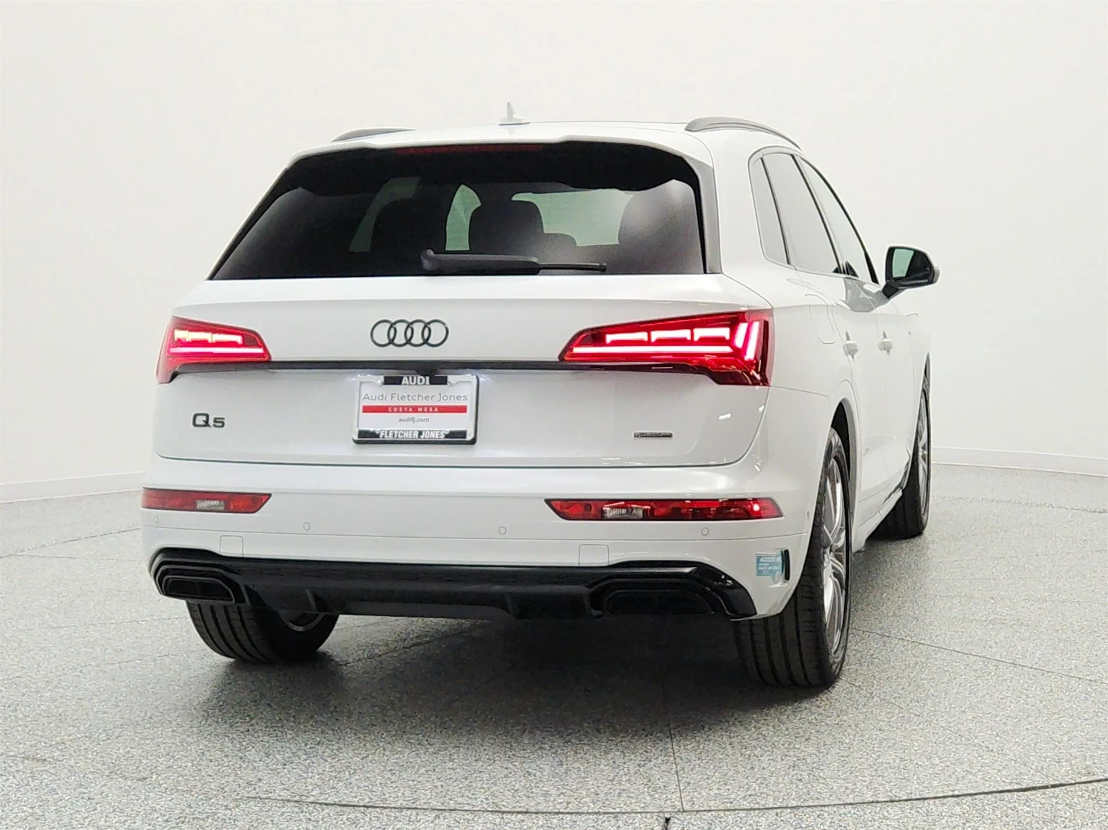 Used 2024 Glacier White Metallic Audi S line Prestige 55 TFSI e quattro image 6