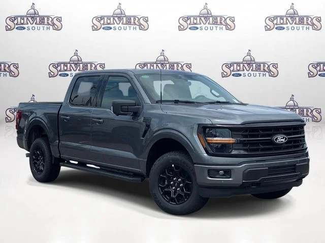 New 2026 Gray Ford XLT image 1