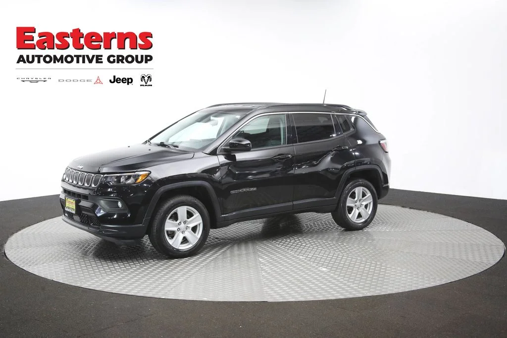 Certified Used 2022 Black Jeep Latitude image 56