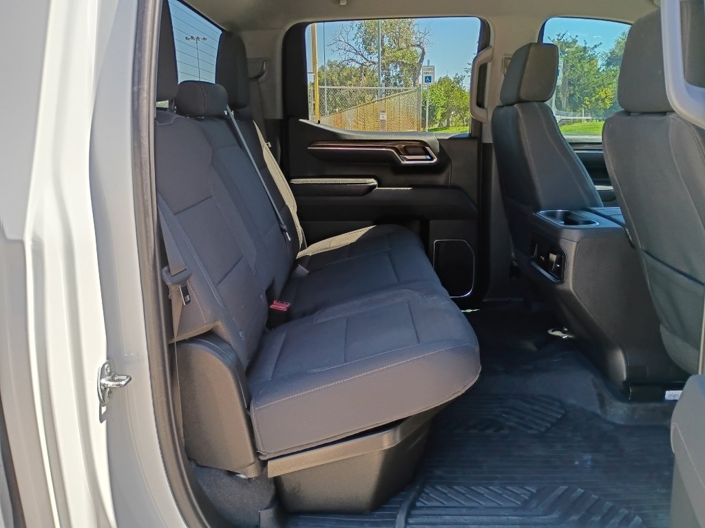 Used 2025 Summit White Chevrolet LT Trail Boss image 16