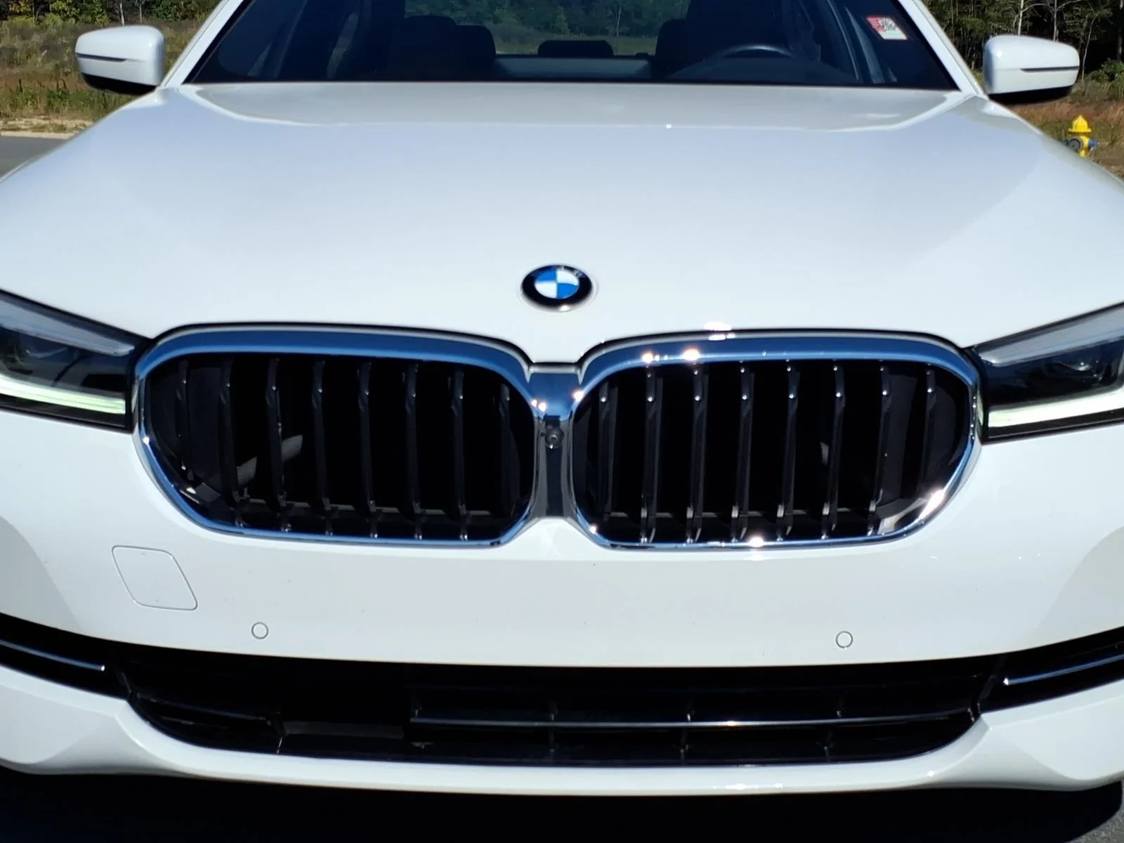 Used 2021 Alpine White BMW 530i image 16
