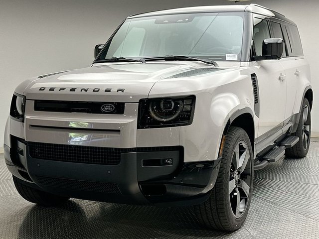 2026 LAND ROVER Defender 130 X-Dynamic SE