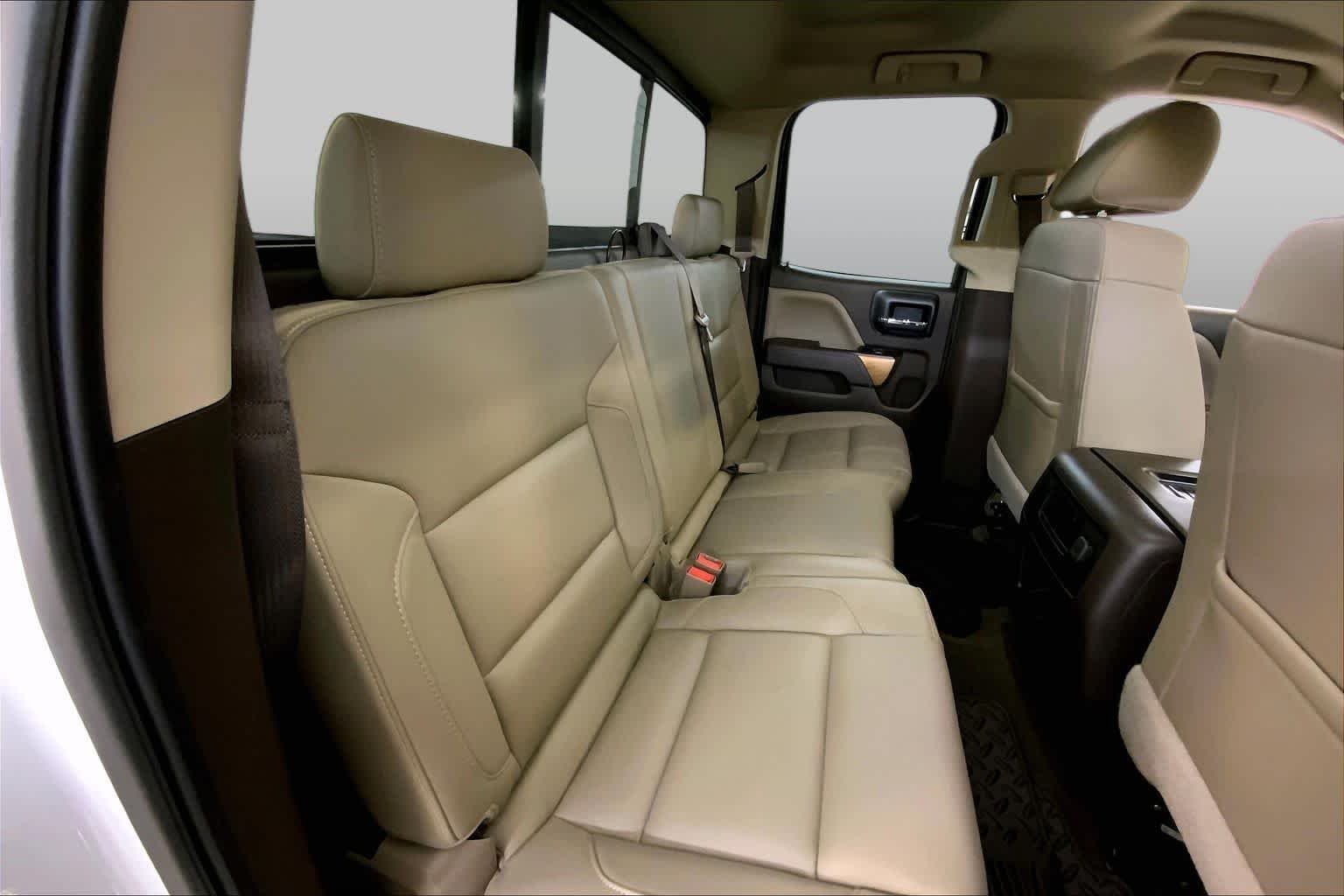 Used 2018 Summit White Chevrolet LTZ image 19