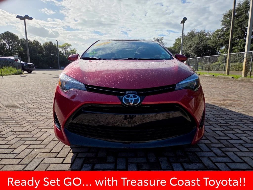 Used 2018 Red Toyota LE image 3