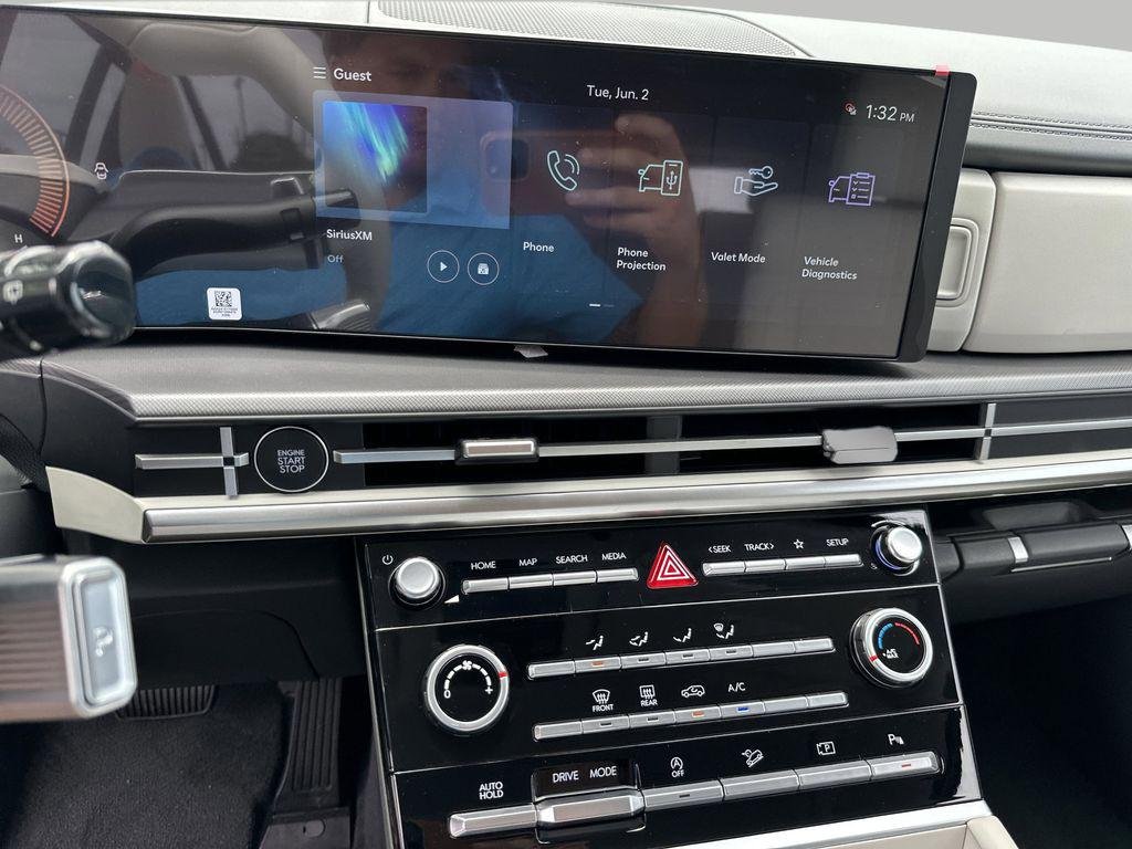 New 2026 Hampton Gray Hyundai SE FWD image 16