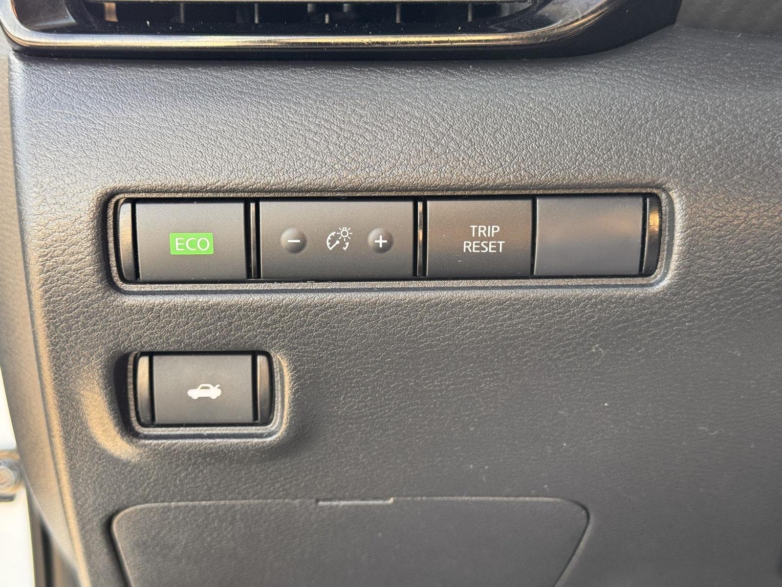 2023 Nissan Sentra SV - Photo 8