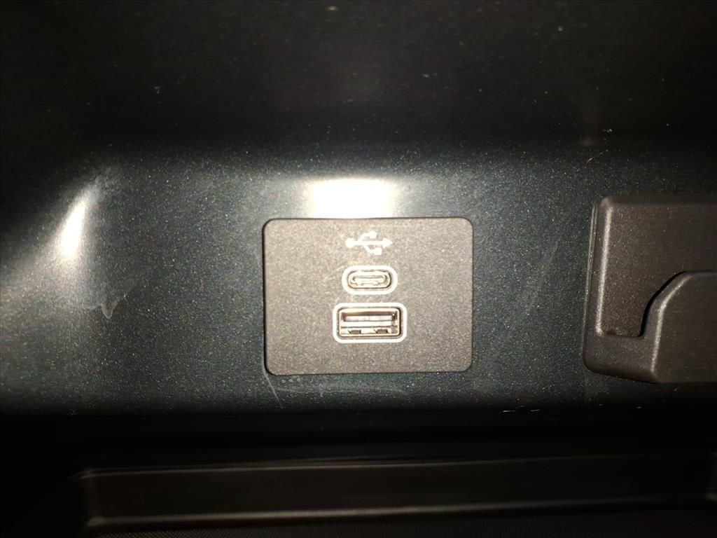 2025 FORD F-150 - Image 12