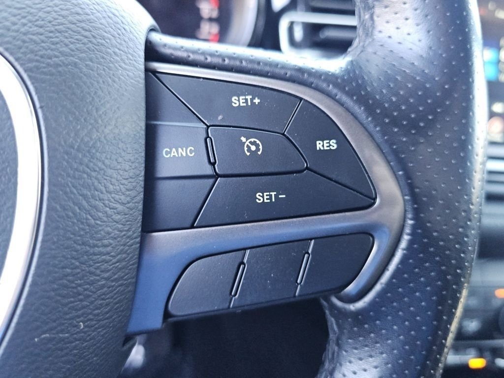 2023 Dodge Durango SXT - Photo 12