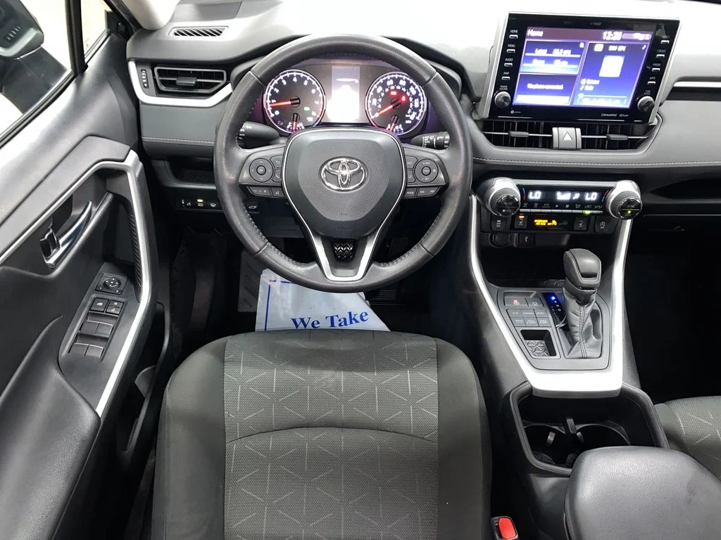 Used 2022 Black Toyota XLE image 29