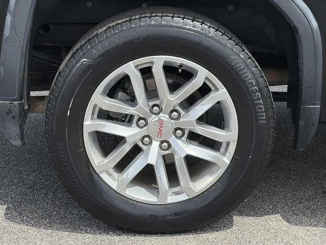 Used 2019 Black GMC SLT image 7