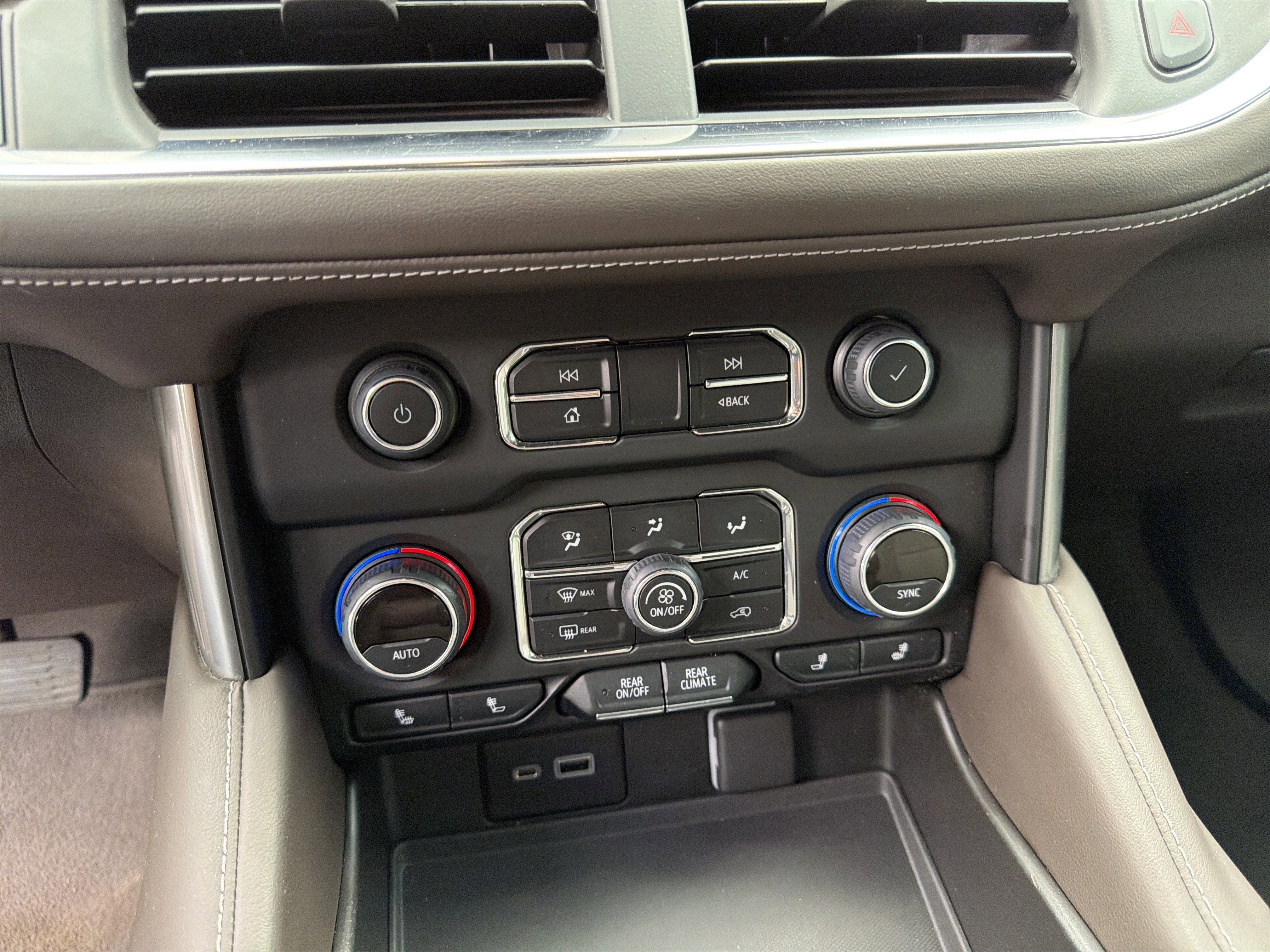 Used 2022 Empire Beige Metallic Chevrolet LT image 31